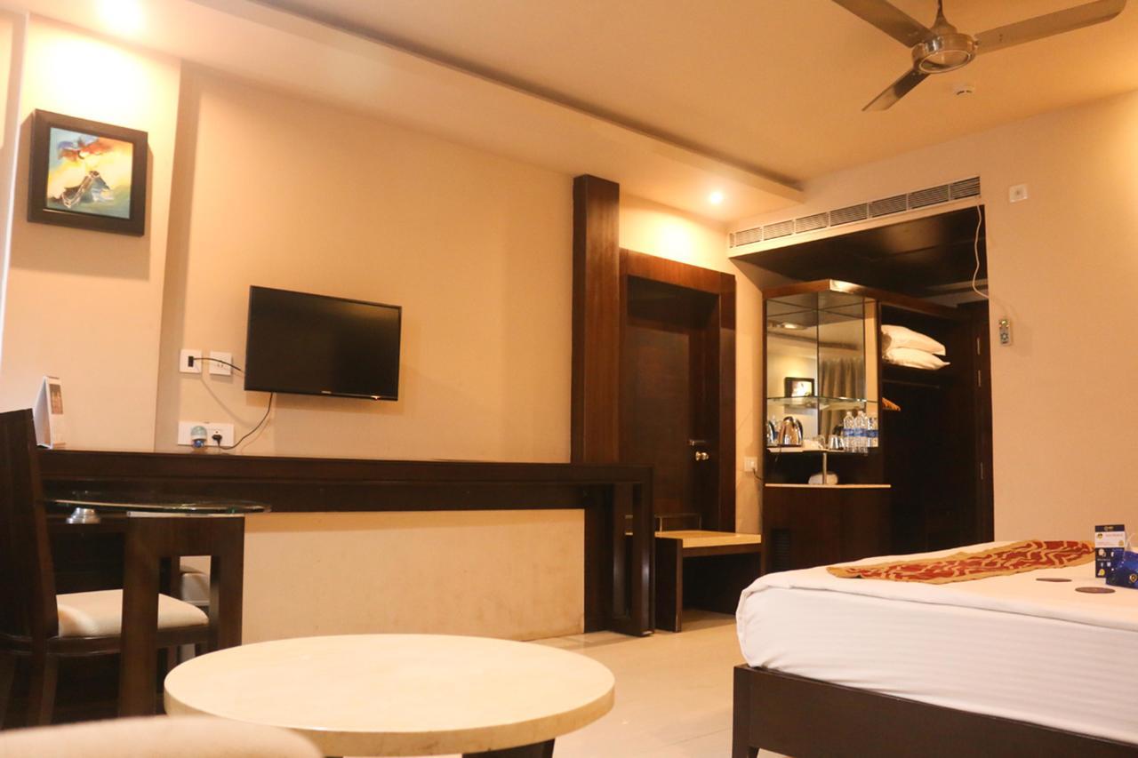 Oyo 3345 Shubham Beach Hotel Puri Buitenkant foto