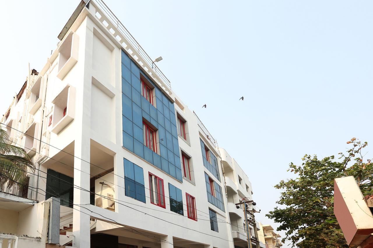 Oyo 3345 Shubham Beach Hotel Puri Buitenkant foto